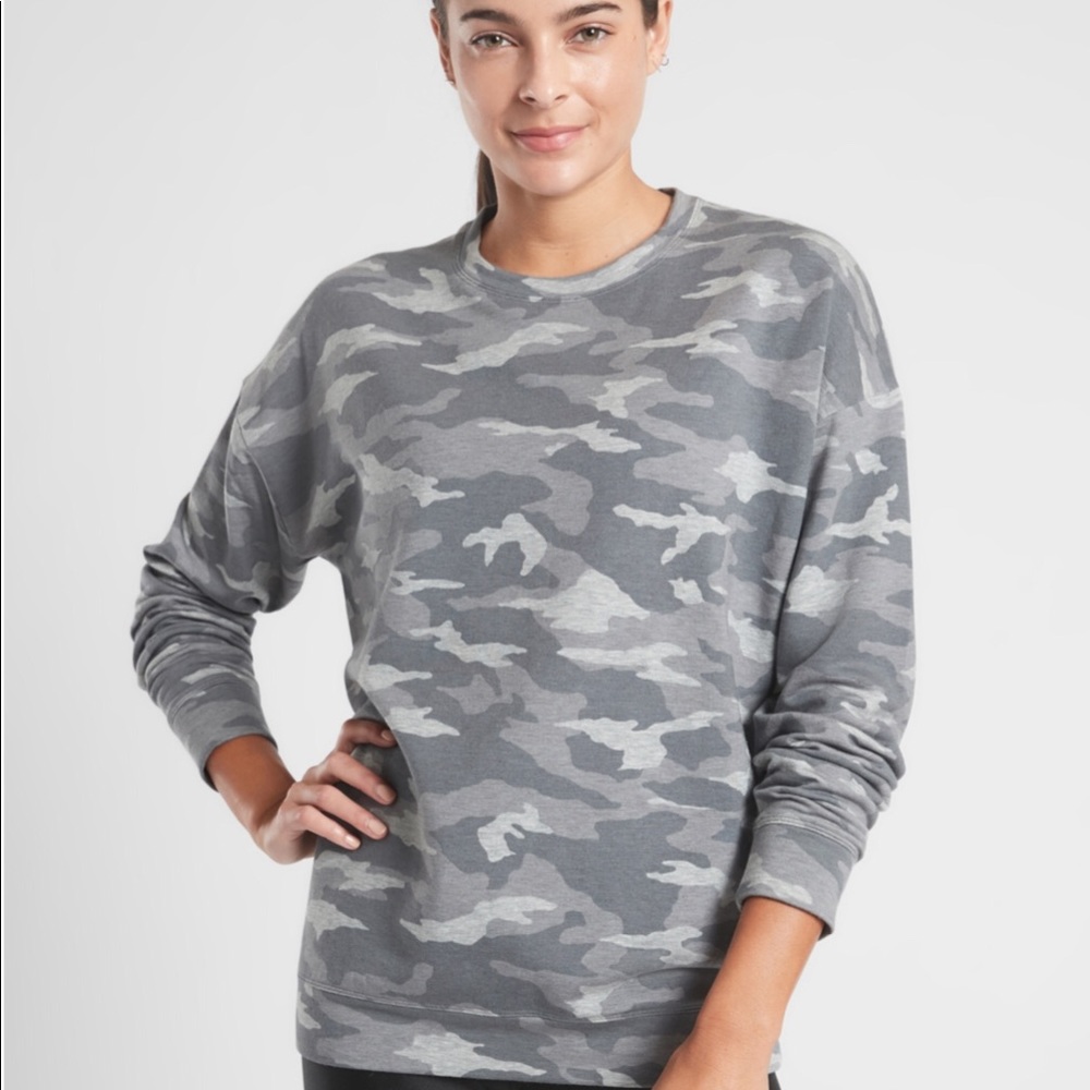 Athleta Studio to Street Printed Sweatshirt NWOT
